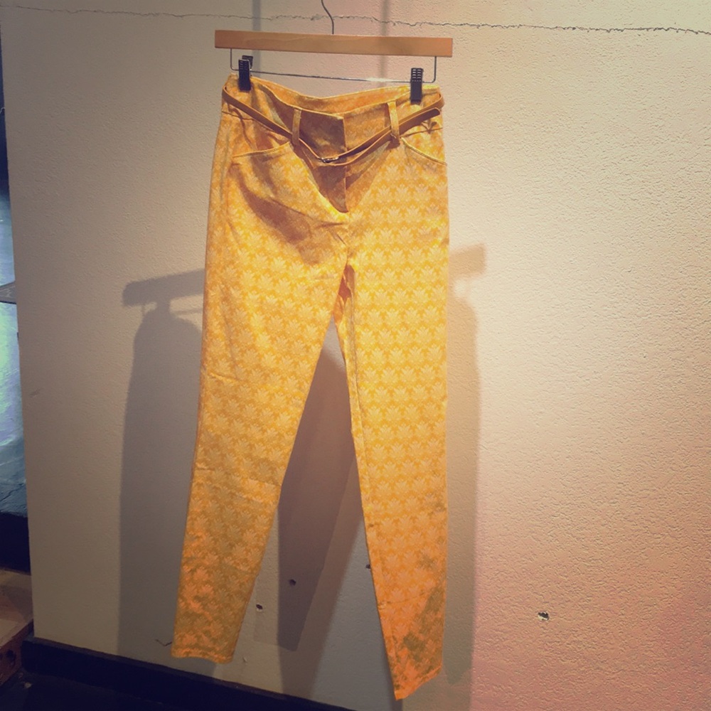 Yellow printed skinny slack pants